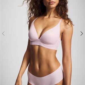 Seamless Light Pink Bralette